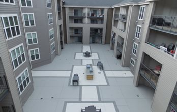 apartment courtyard arlington